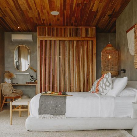 Surf Synergy All-Inclusive Surf Retreat ハコ エクステリア 写真