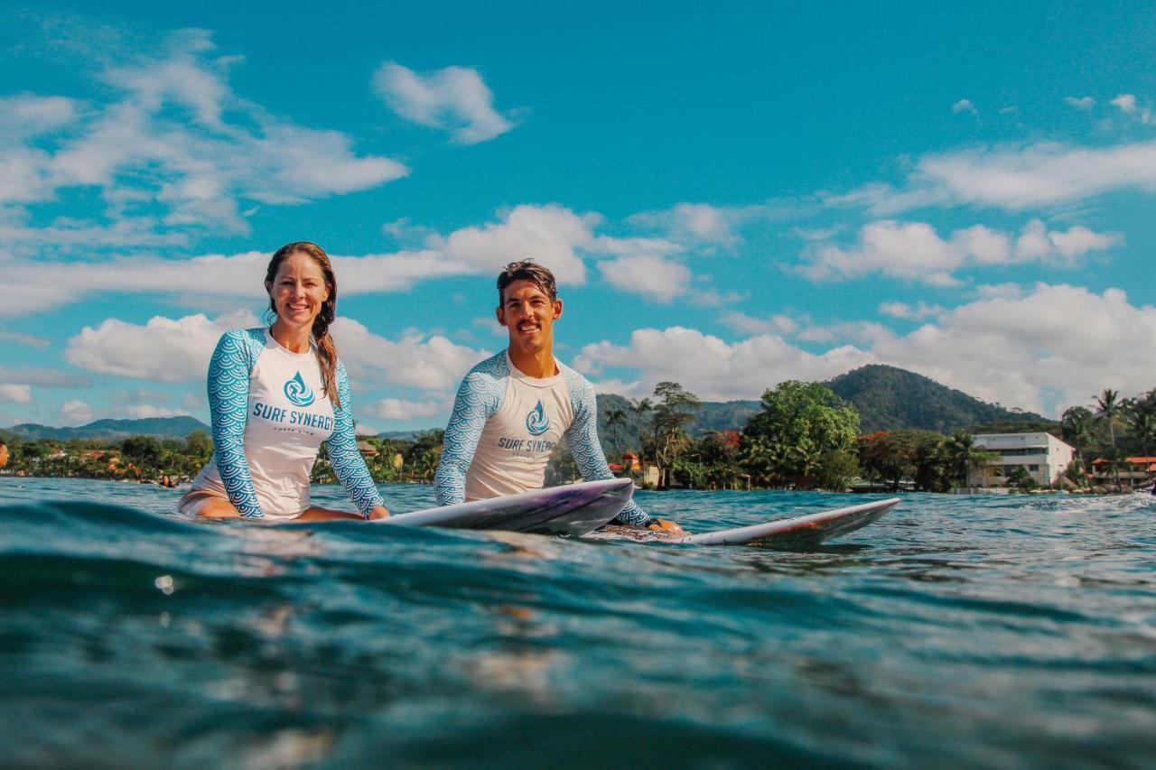 Surf Synergy All-Inclusive Surf Retreat ハコ エクステリア 写真