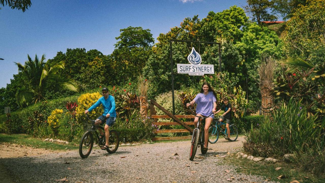 Surf Synergy All-Inclusive Surf Retreat ハコ エクステリア 写真