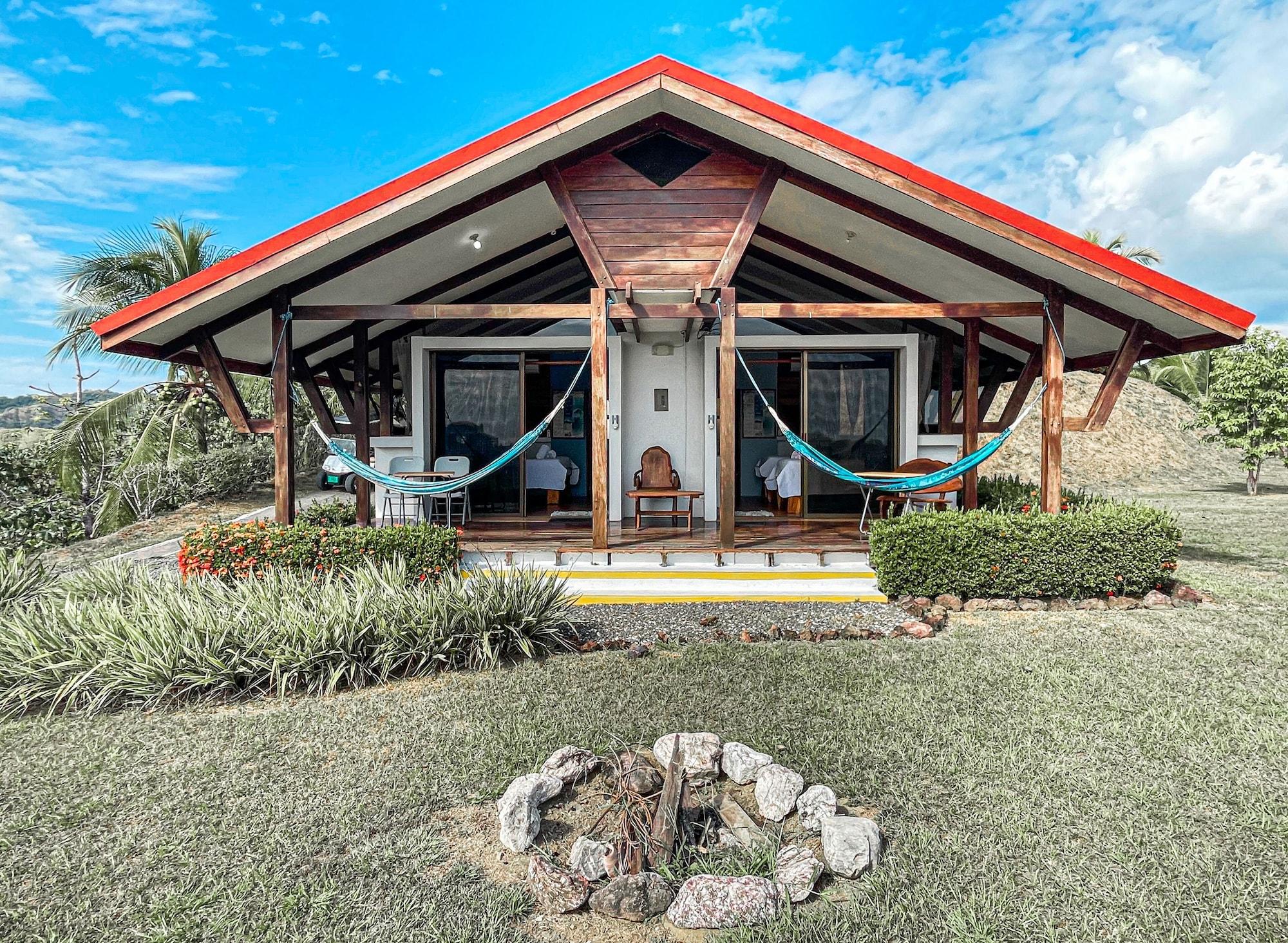 Surf Synergy All-Inclusive Surf Retreat ハコ エクステリア 写真