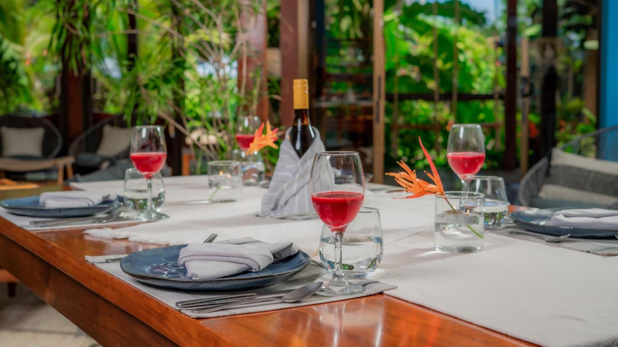 Surf Synergy All-Inclusive Surf Retreat ハコ エクステリア 写真