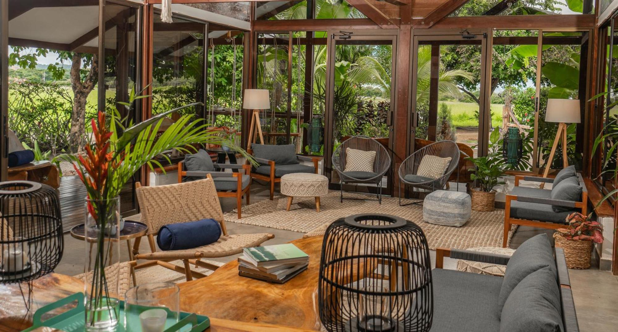 Surf Synergy All-Inclusive Surf Retreat ハコ エクステリア 写真