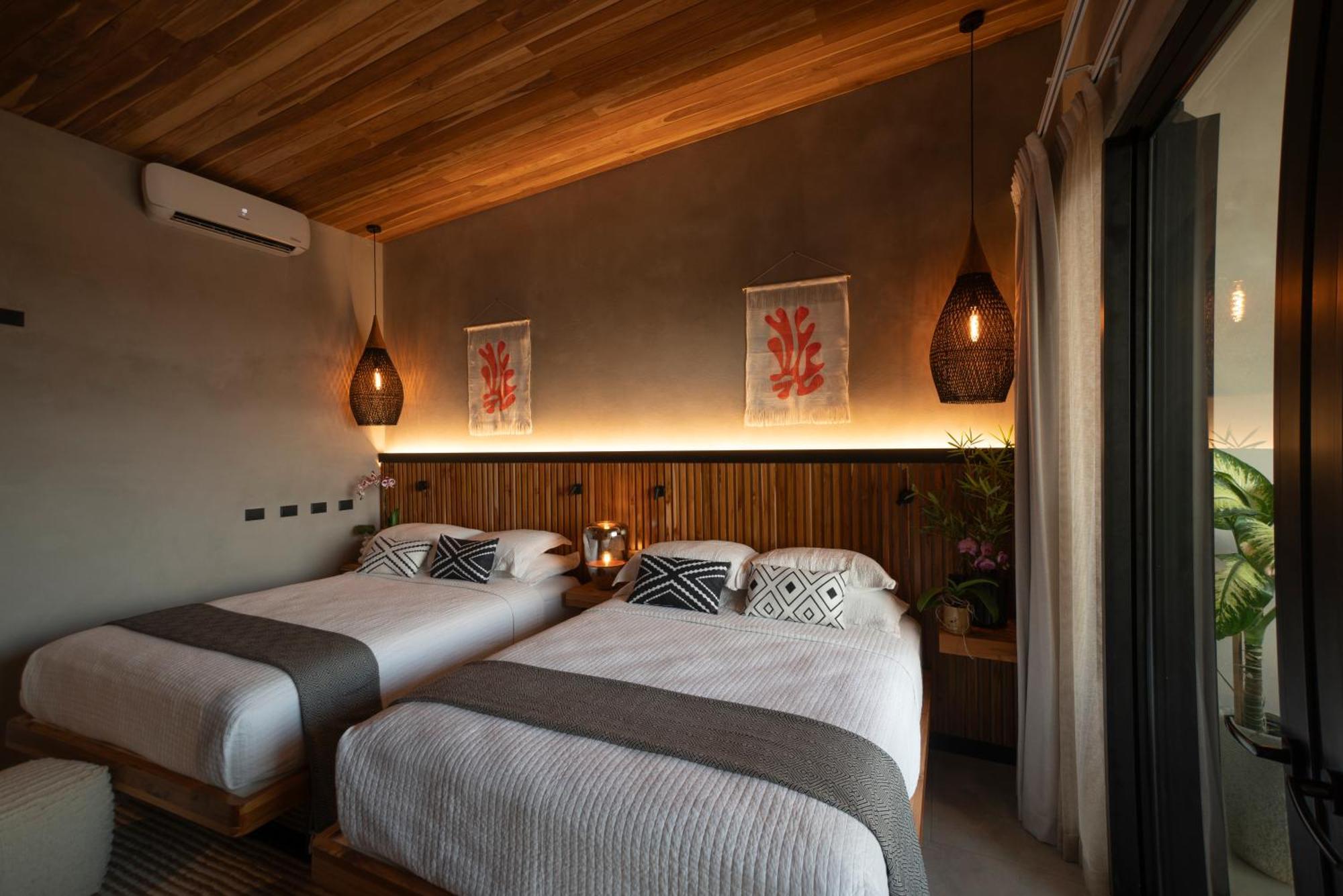 Surf Synergy All-Inclusive Surf Retreat ハコ エクステリア 写真
