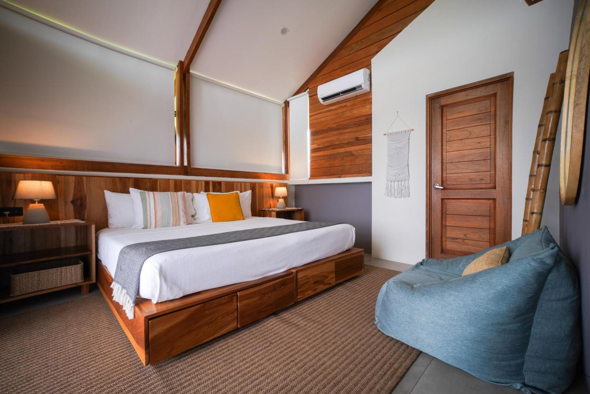 Surf Synergy All-Inclusive Surf Retreat ハコ エクステリア 写真
